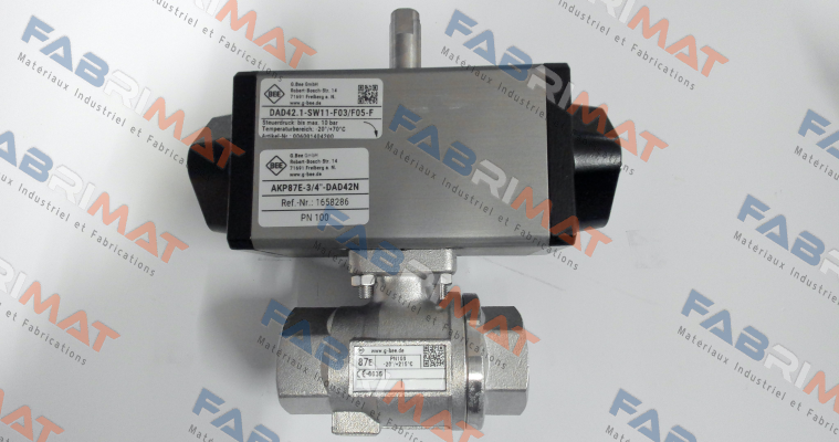 STV200071330 / AKP87E-3/4"-DAD42N-GROB BEE